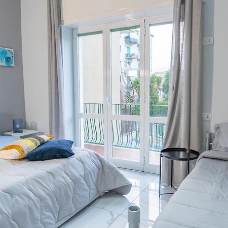 Hostel Partenope Νάπολη Εξωτερικό φωτογραφία