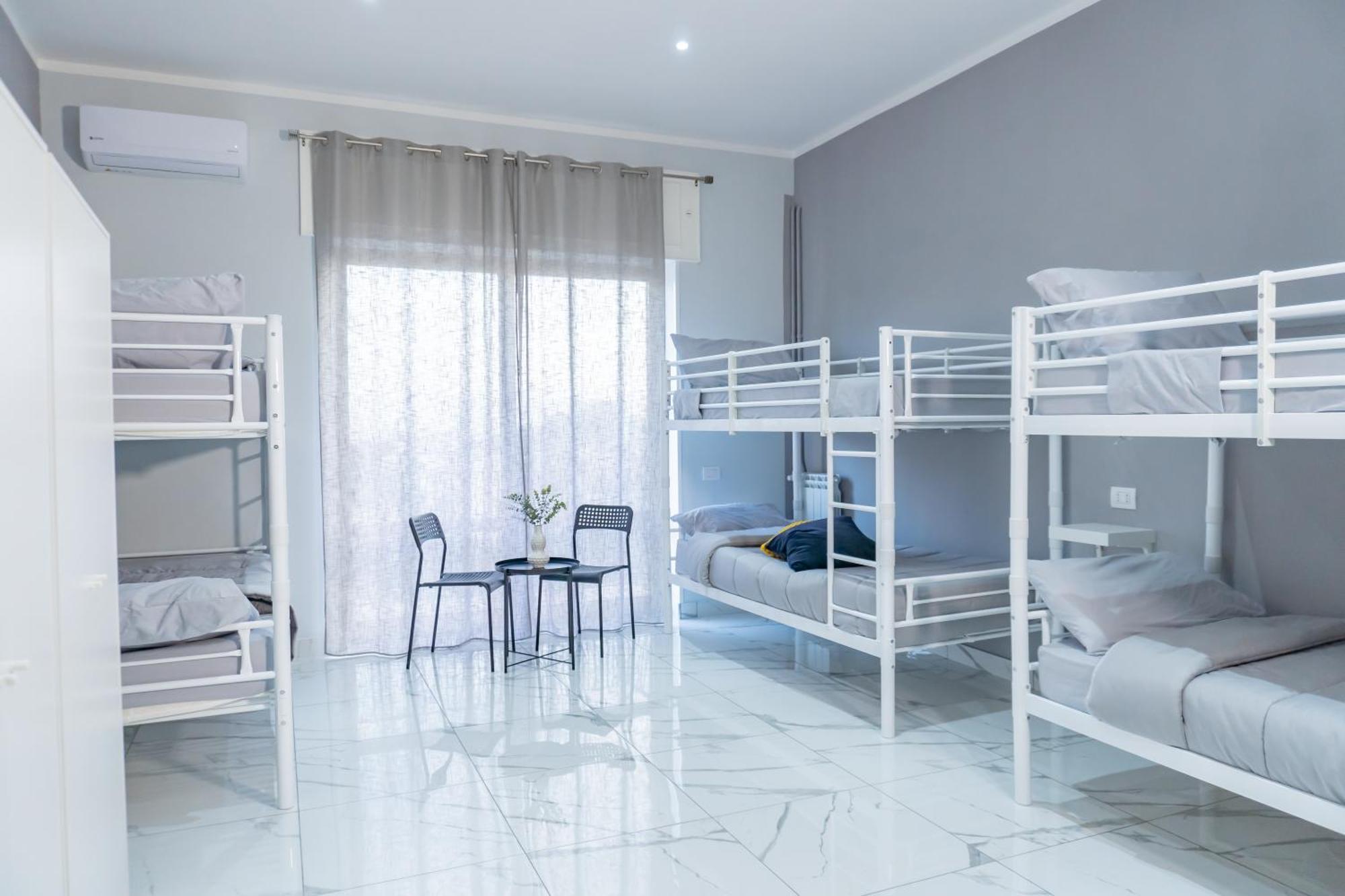 Hostel Partenope Νάπολη Εξωτερικό φωτογραφία